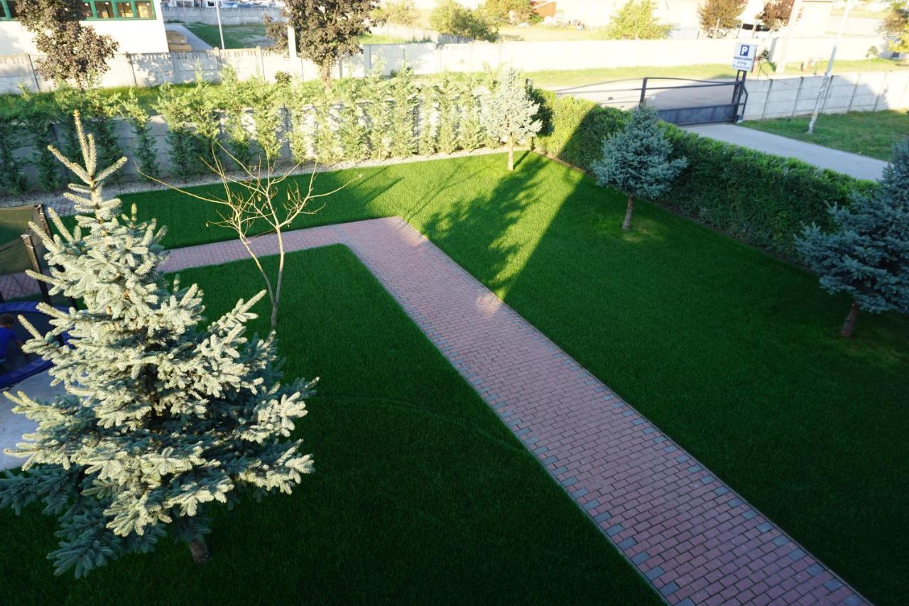 Airport Almaskert Panzio Bed & Breakfast Vecsés Dış mekan fotoğraf
