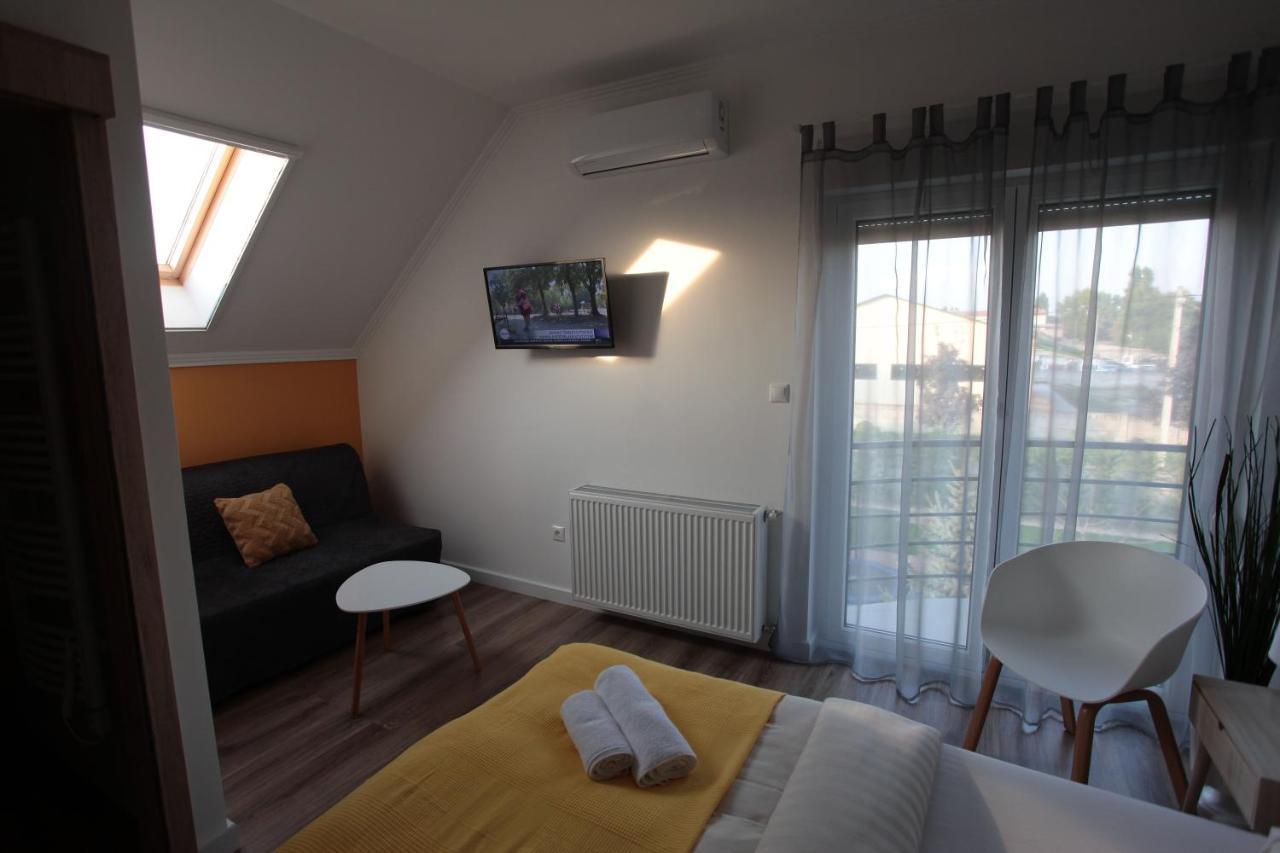 Airport Almaskert Panzio Bed & Breakfast Vecsés Dış mekan fotoğraf