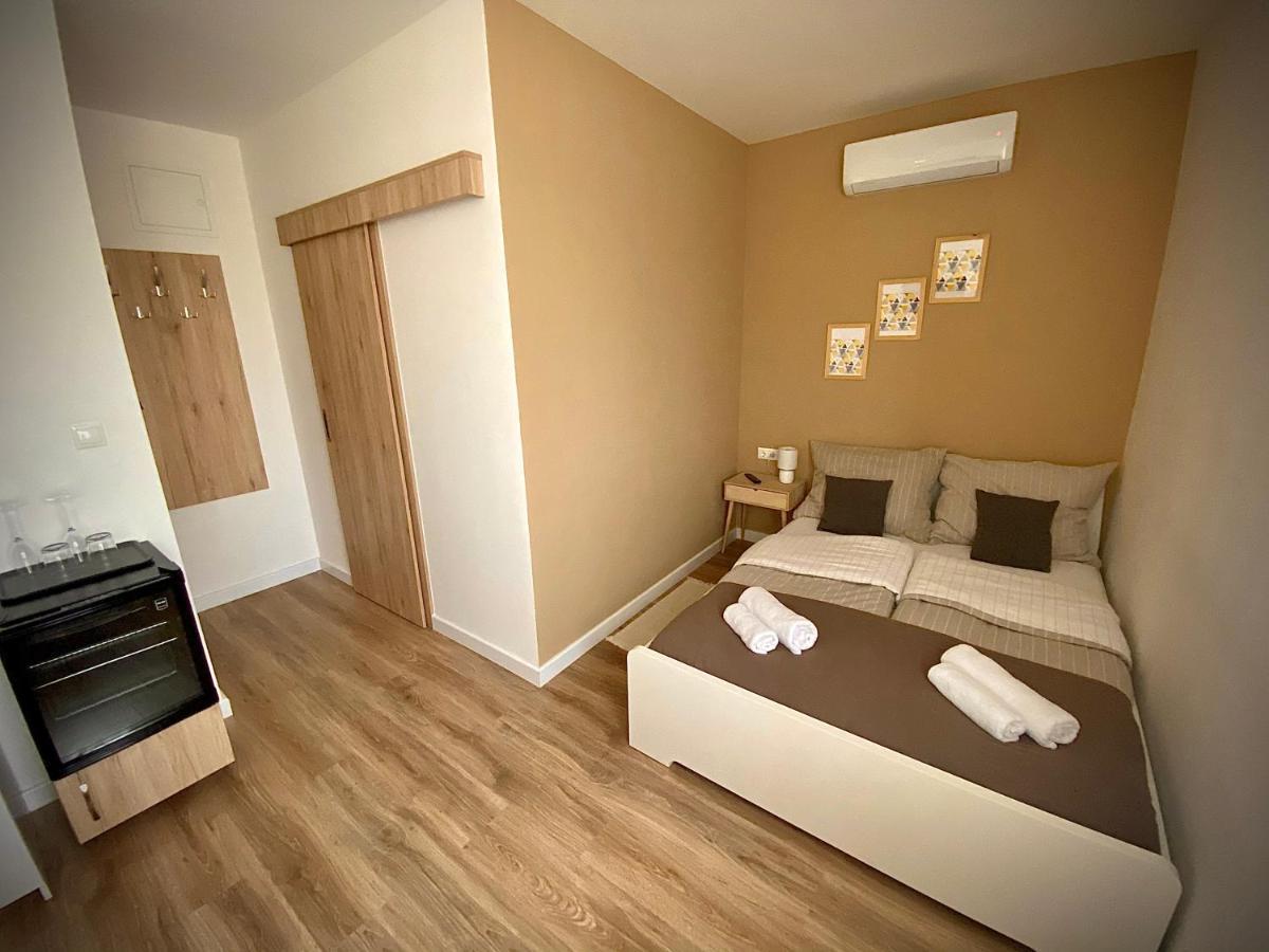 Airport Almaskert Panzio Bed & Breakfast Vecsés Dış mekan fotoğraf