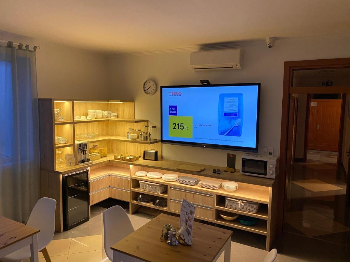 Airport Almaskert Panzio Bed & Breakfast Vecsés Dış mekan fotoğraf